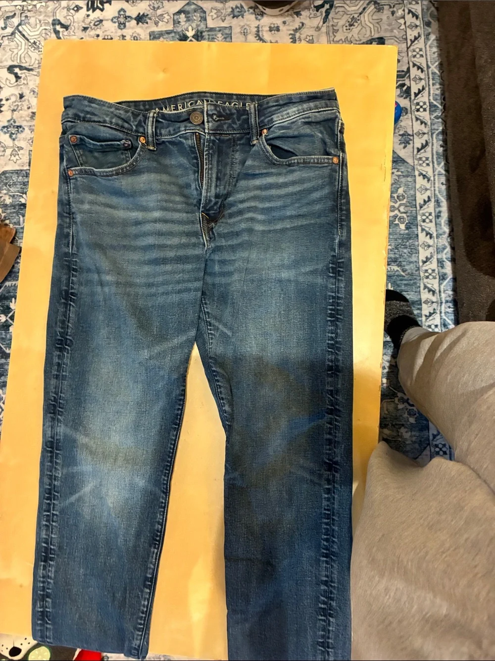 American Eagle Outfitters Slim Straight Medium Blue Washed Jeans